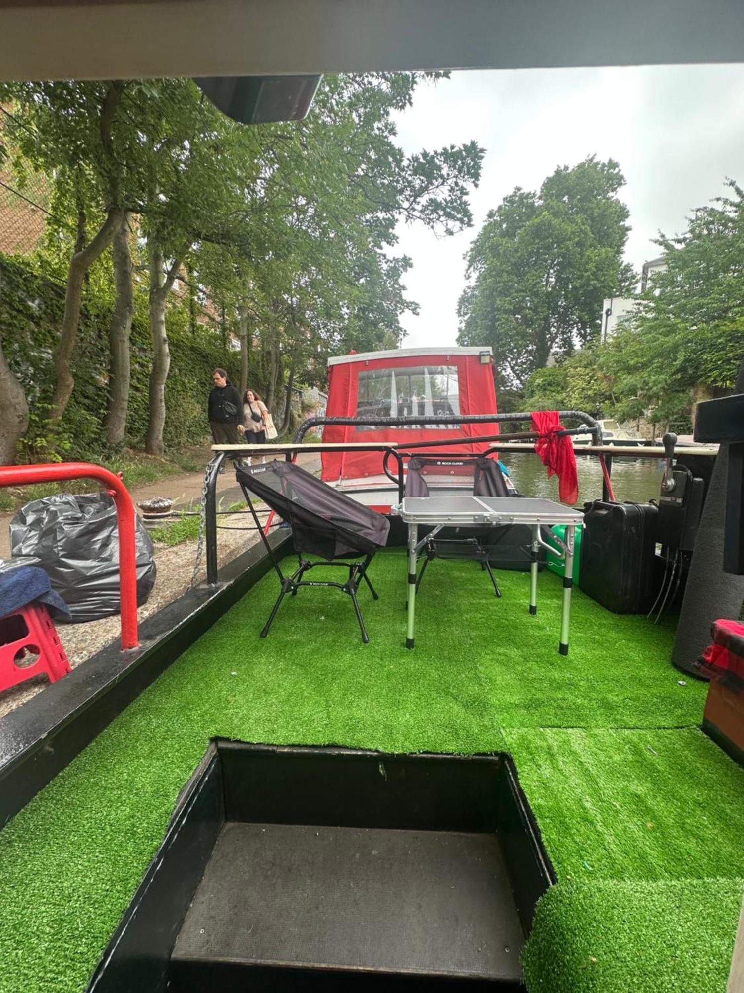 Botel Canal Boat In *